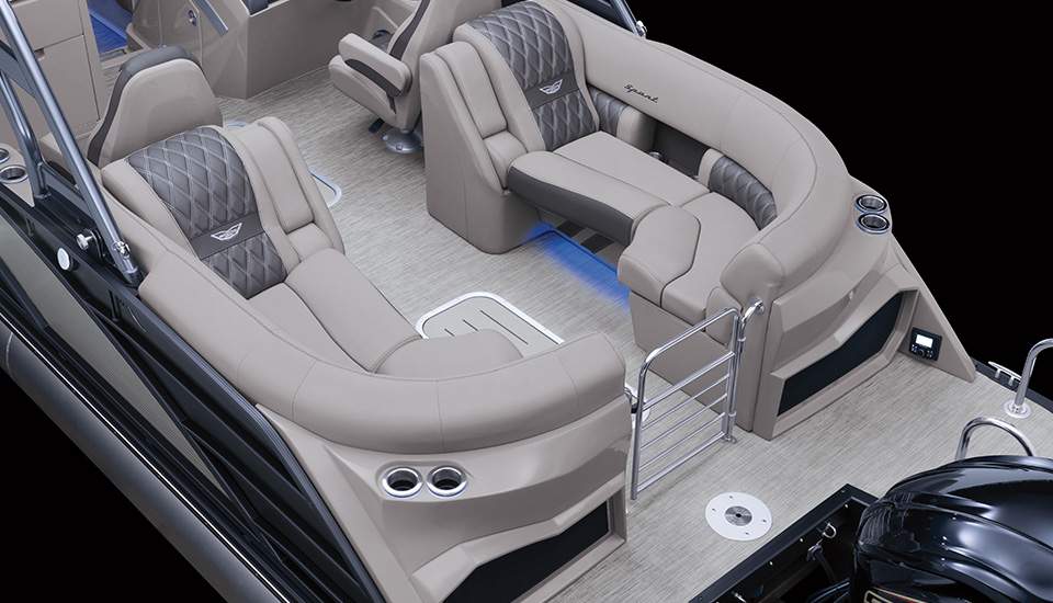 ben-r-bowrider-my23-8ar4-furniture-layouts-01-lg