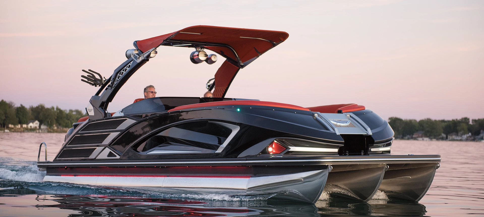 Bennington qx-sport-media-18